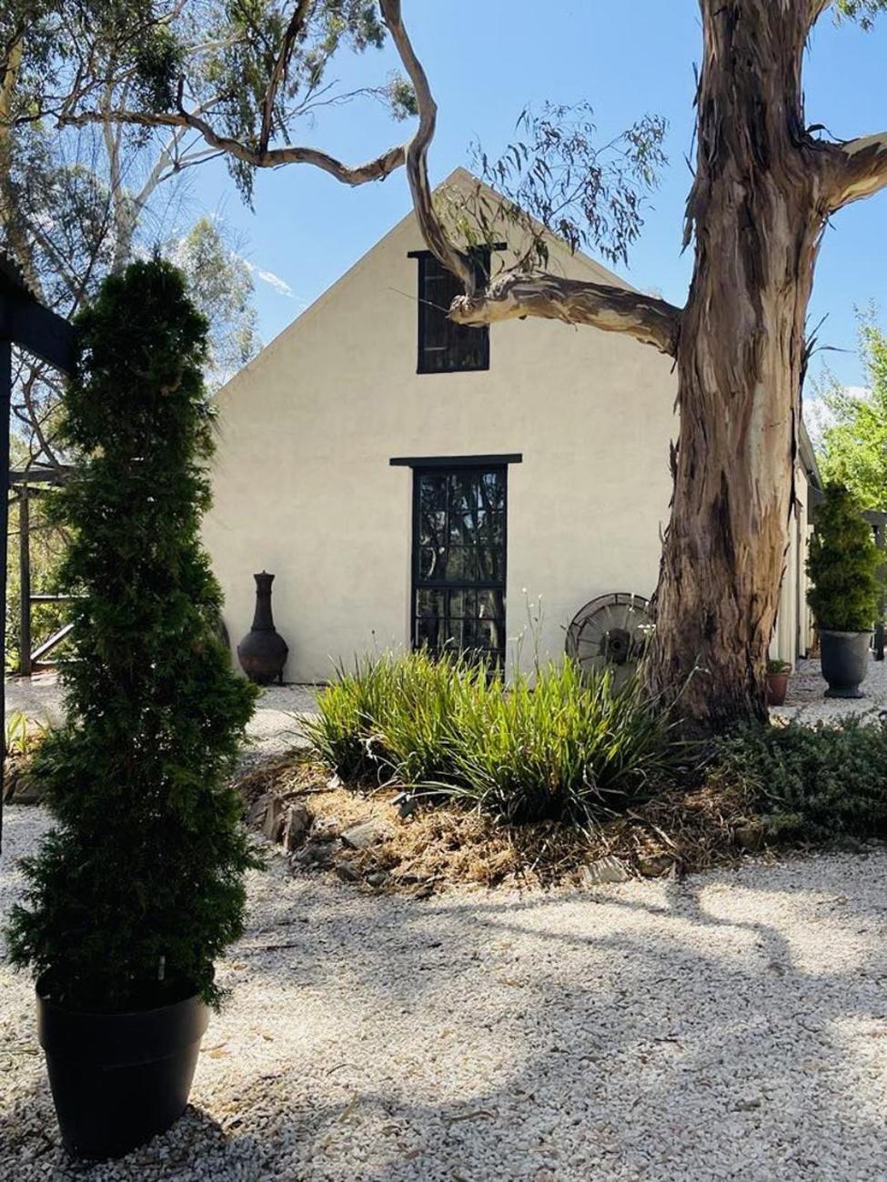 St Helen'S Cottages Clare Exterior photo