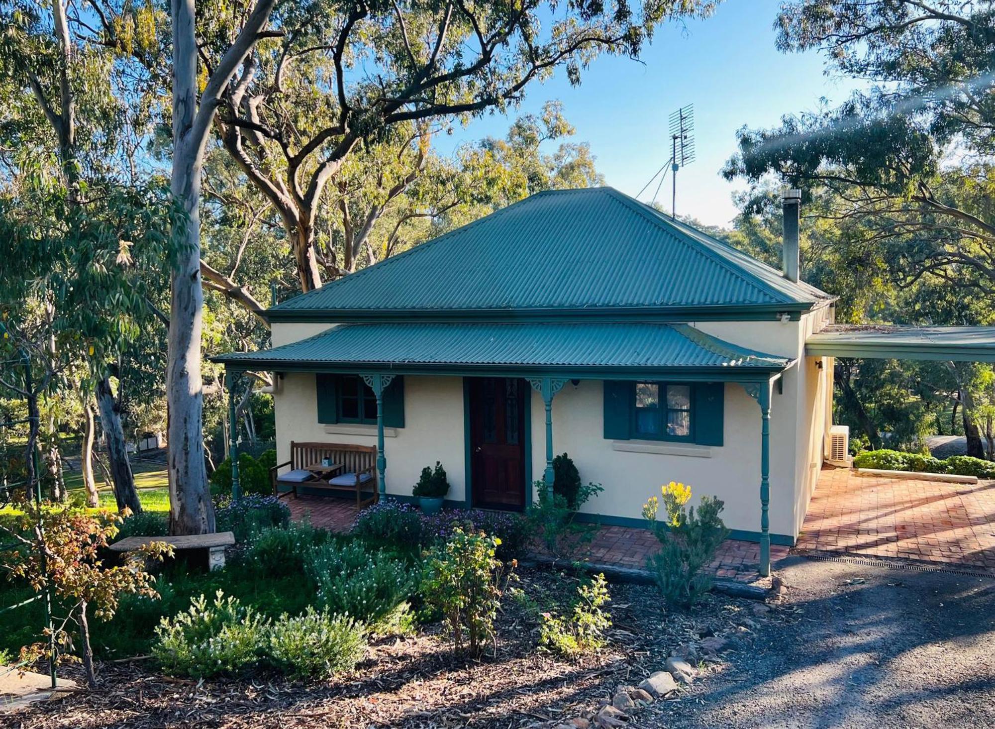 St Helen'S Cottages Clare Exterior photo